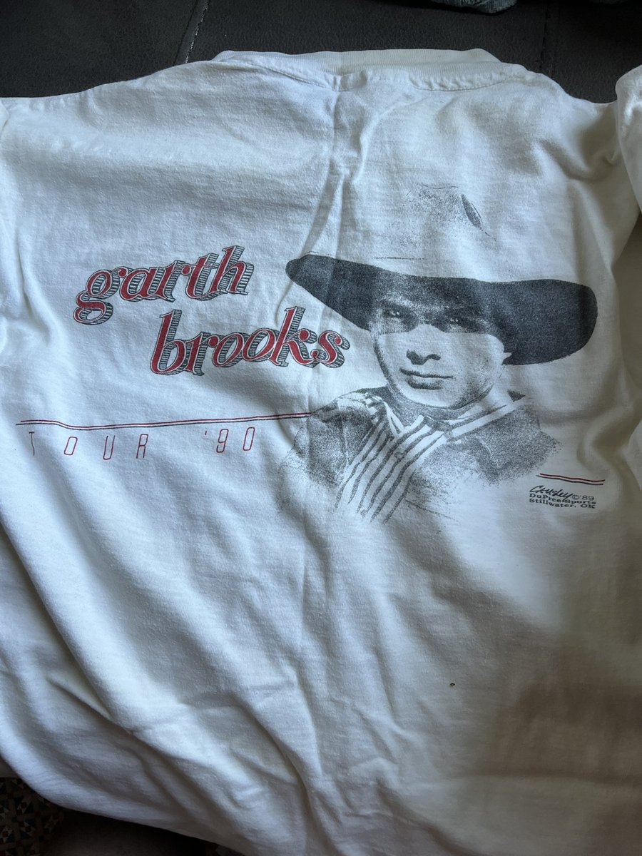 JodySamons's tweet photo. @garthbrooks @TalkShopLive who needs a new retro T more than me?  Got this at my first concert &amp; it goes to every GB show (#74) in a ziploc bag (so it doesn’t fall apart😉).  If ISG goes away, can’t wait to see what’s next. Much love! ❤️#insidestudiog @BryanMMoore @ThatSamOlson https://t.co/rC2w6joTEf
