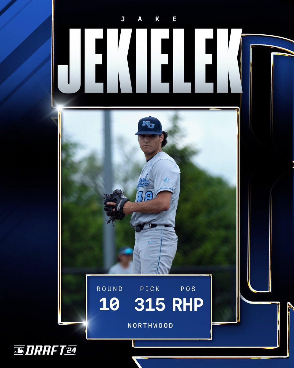 Today is one of those days that just makes you smile. Could not be happier for these two guys right here! Amazing moment for the both of you and for <a href="/Northwood_BSB/">Northwood Baseball</a>. 

So proud of you <a href="/dclark3012/">Derek Clark</a> &amp; <a href="/jake_jekielek/">Jake Jekielek</a>. You guys EARNED this!