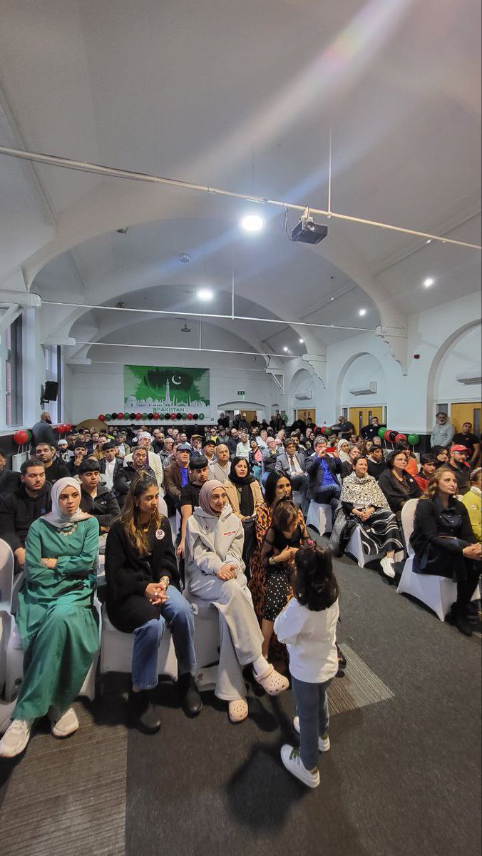 georgegalloway's tweet photo. Stunning turn out on a wet Monday night in #Rochdale @WorkersPartyGB What's going on? We're going on! https://t.co/g4EYK55f0v