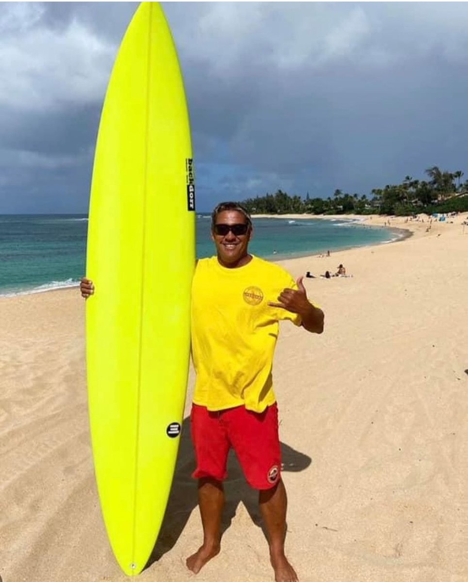 hnlcityjobs's tweet photo. Tamayo Perry was a beloved member of our C&amp;C of Honolulu ‘ohana. Our hearts are w/ the loved ones he leaves behind. Tamayo’s impact on the community &amp; on his team at Ocean Safety will always be remembered.  We are grateful for his service. Rest in aloha 🙏
📸@honoluluoceansafety https://t.co/yNe9TMhxnQ