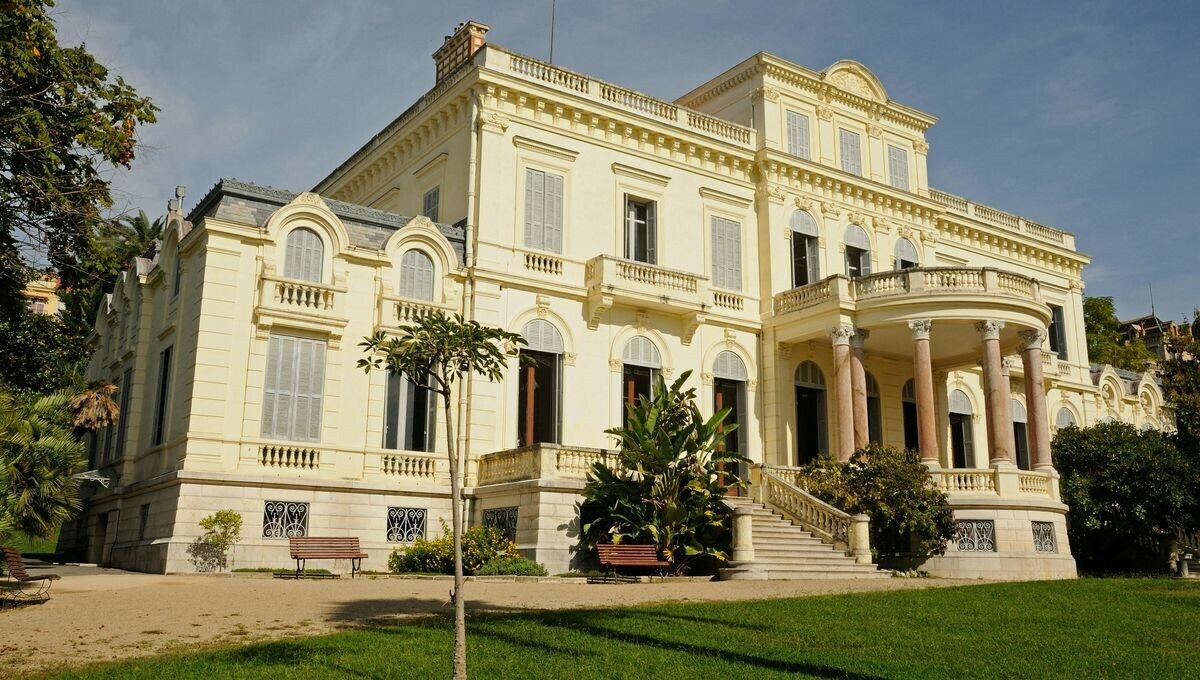 iciazur's tweet photo. À Cannes, @Johann_Guerin et @RinaudJ partent à la découverte des secrets de la Villa Rothschild et d'un étrange musée sous-marin

🎧➡️ https://t.co/xTcylIISgJ https://t.co/qCo1ZdLmU3