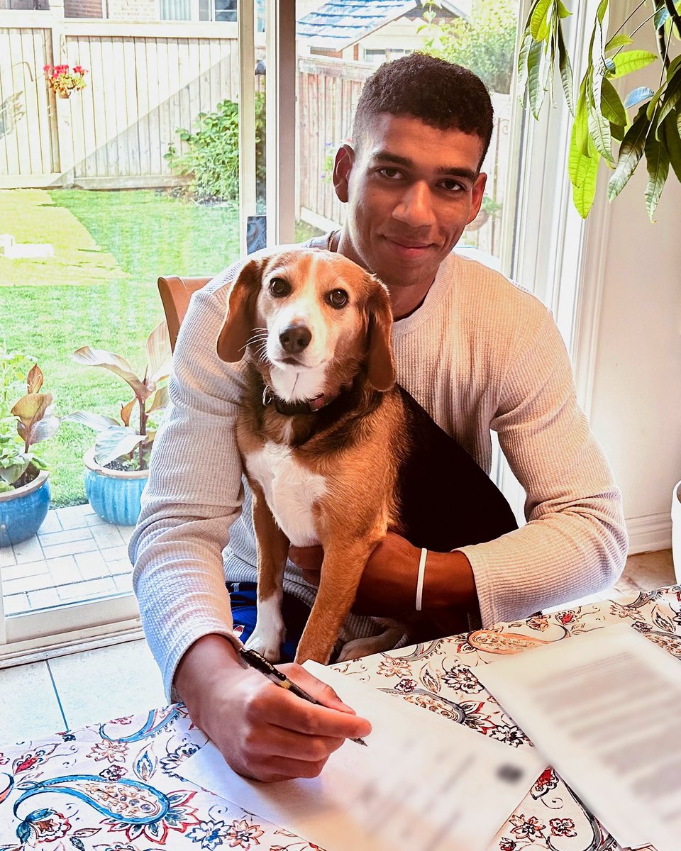 LAKings's tweet photo. Good thing Dudley also agreed to the terms 🐶 https://t.co/zBhMz1Dgim