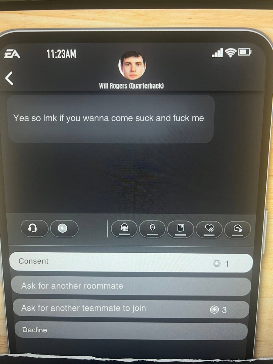 CamNewtonFan69's tweet photo. what the hell https://t.co/IHXBQNFs7E