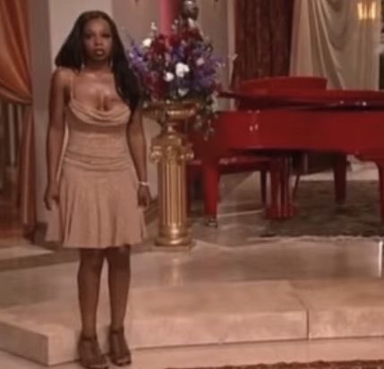 chrissychaaos's tweet photo. jenn while thomas and devin were arguing around the corner 

#TheBachelorette #Bachelorette https://t.co/9JQv9dY7eX