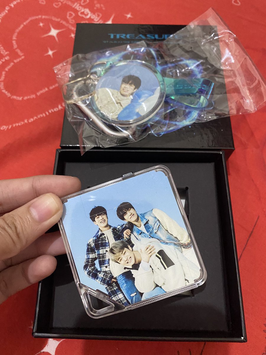 injuniiesi's tweet photo. wts lfb treasure ph
DECLUTTERING SALE‼️

TREASURE EFFECT KIT- 400 pesos
-official and onhand
-unsealed, complete inclusions
-free haruto lightstick POB

DOP: 5 days/prio payo
MOD: jnt only

📍Candelaria, Quezon

Dm to claim. https://t.co/5wZVMbN5Ti
