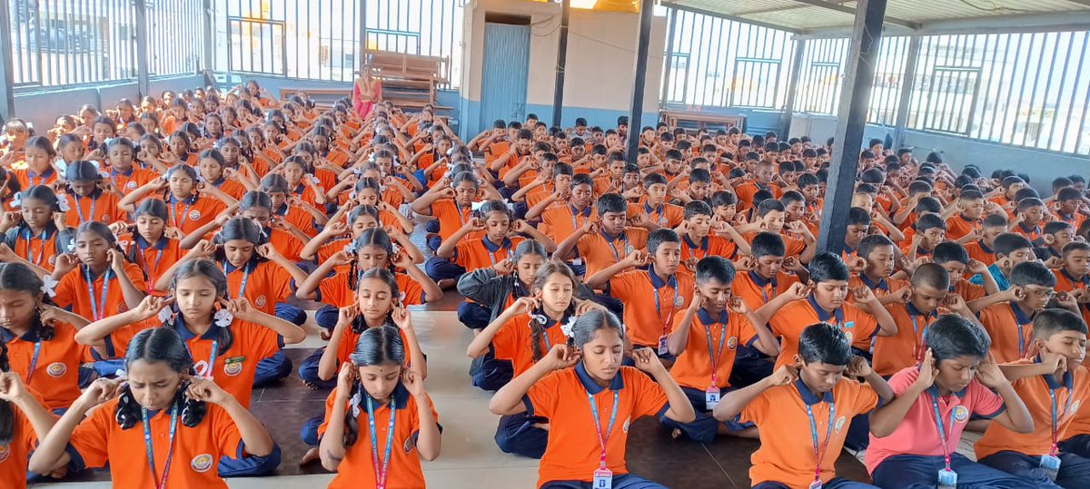 With the immense grace of Sant Shri Asharamji Bapu, #BalSanskar classes for junior students were conducted at Shubodhini English High School, ITI Layout, #Bengaluru, on 10.07.2024.

The entire management &amp; staff have praised this initiative by the #Ashram.
ashramblr.org/a/balsanskar-c…