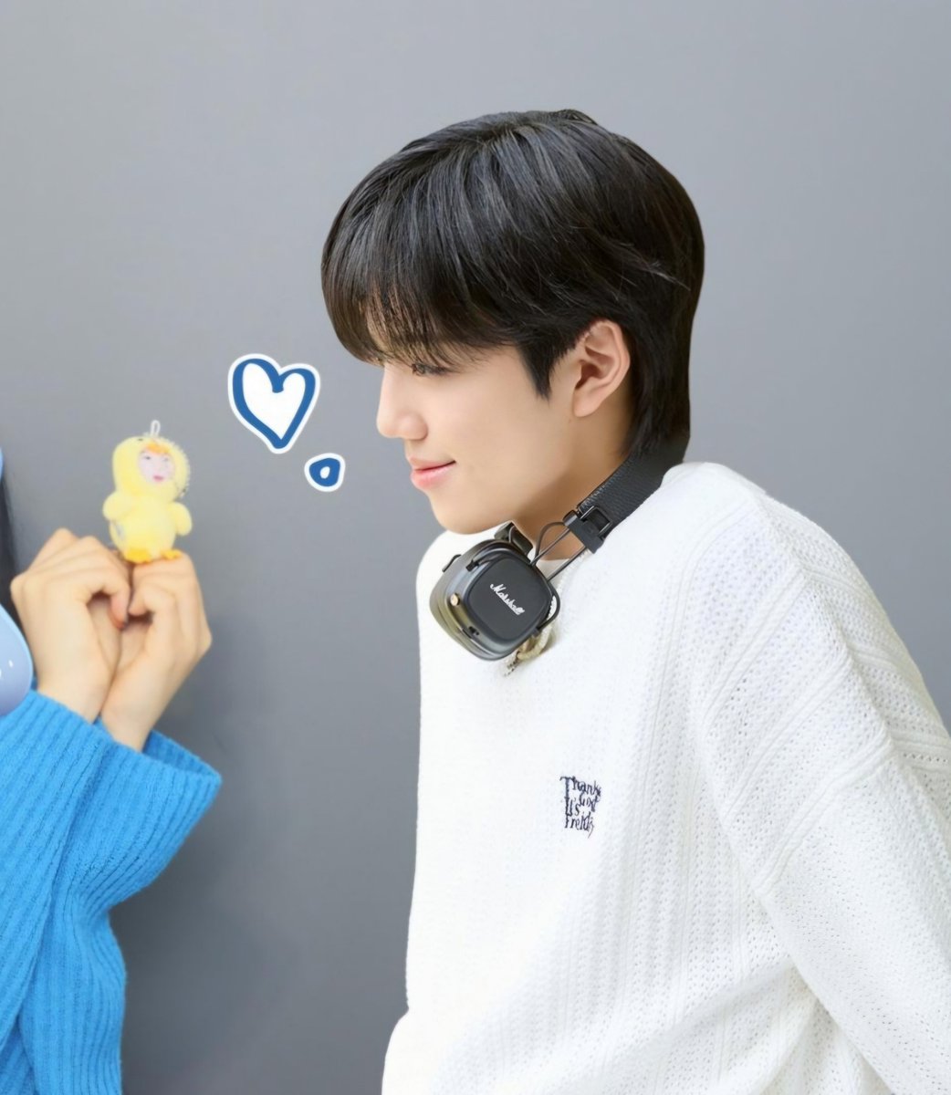 JYunnuYS's tweet photo. 🅷🅰🅿🅿🆈 지후 🅳🅰🆈
지후의 생일을 축하해주려고 생일카페에 놀러갔더니 아기감댜 자만추도하고 귀여운 쿠키도 먹고 생일메세지도 남기고 짱 즐거운하루였습니다💕 앞으로도 어른감댜로 쑥쑥 자라라~ 생일축하했어🫶
#EVNNE #이븐
#박지후 #PARKJIHOO
#SWITCH_OFF_HOO #HAPPY_JIHOO_DAY #박지후_생일카페
#사운드웨이브