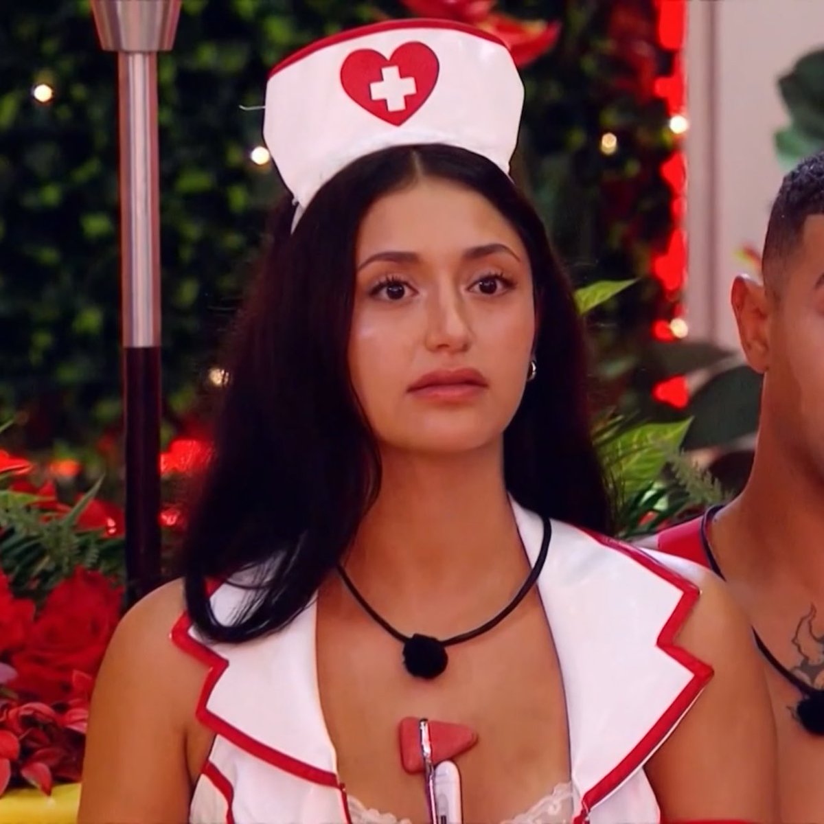 a whole face bank #loveislandusa