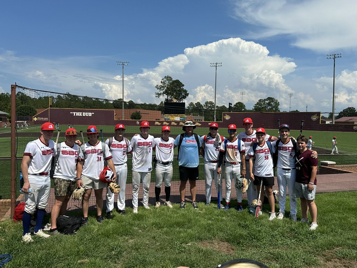 GrahamJackson30's tweet photo. Had a great summer playing with @SBGsox. Thankful to play with a team full of great players and a great coach. Never want to take for granted the opportunity to play this game.

15-36 (.417) | 14BB | .604 OBP
@PrepBaseballMS @HA_Hawks_BSB https://t.co/VsbhBn5AlG