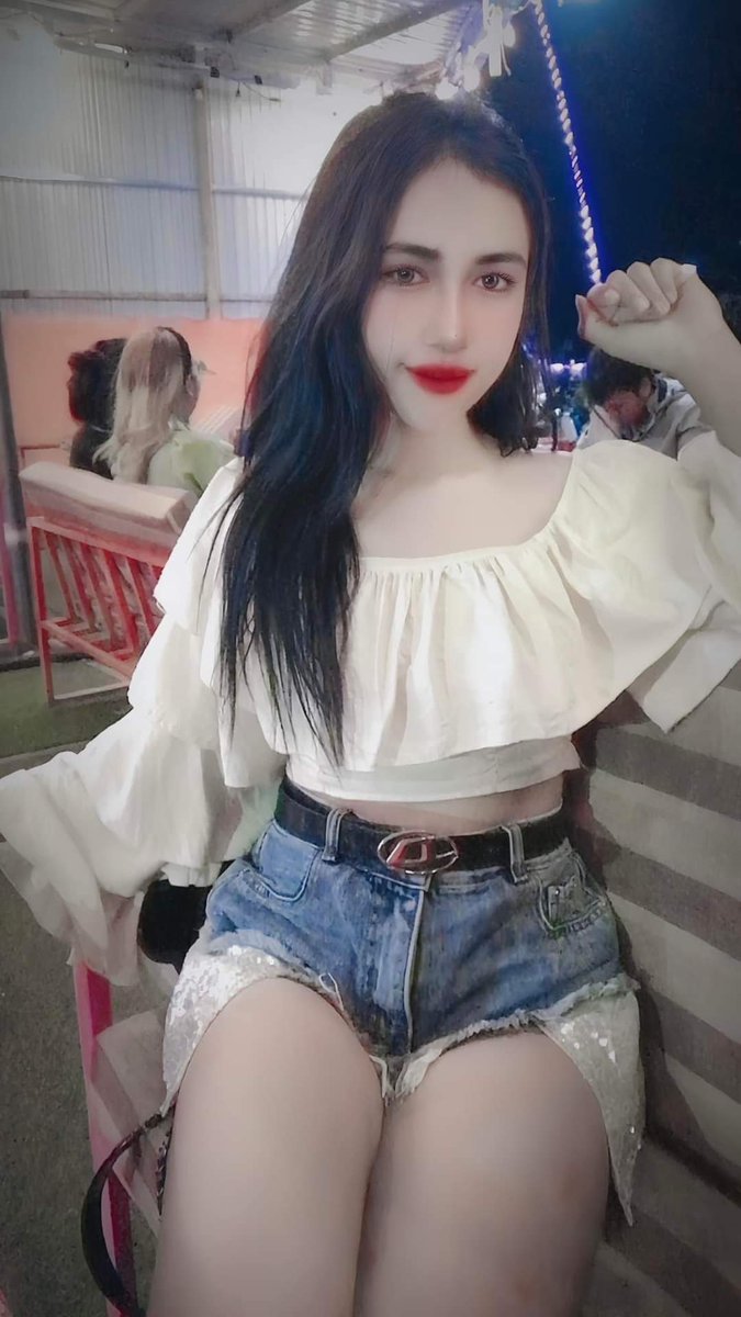 AlexTreY13's tweet photo. Đi chơi cùng e khum ib e đi https://t.co/nux4cacCSy
