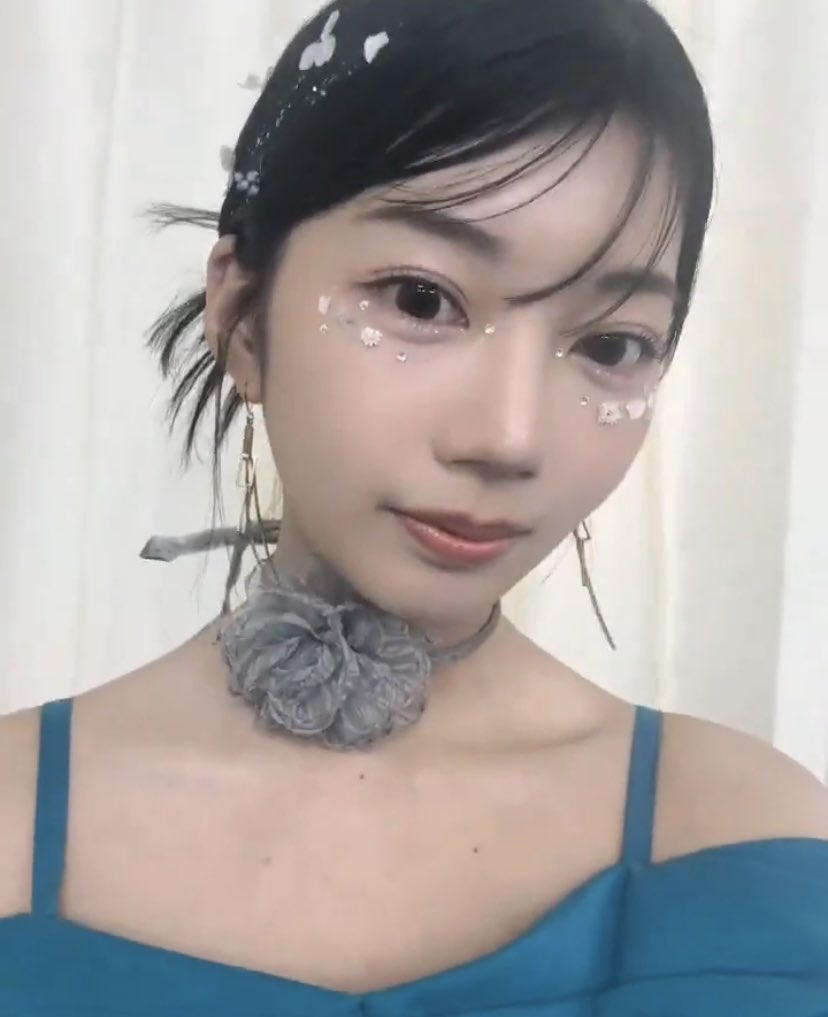 C9Yff's tweet photo. 高本彩花さん、卒業おめでとうございます。2980日間本当にお疲れ様でした
ひらがなけやきに入ってくださってありがとう。あや姉さんを推せて最高に幸せでした
寂しくて寂しくてたまりませんが、卒業後も応援してます。本当に本当に幸せになって欲しいです！

 #あや姉さん一生ついて行きます
#高本彩花 https://t.co/nOjoqeue0j