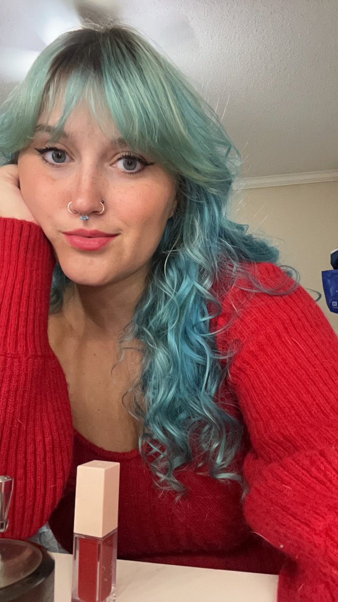 ph9822's tweet image. face + fit