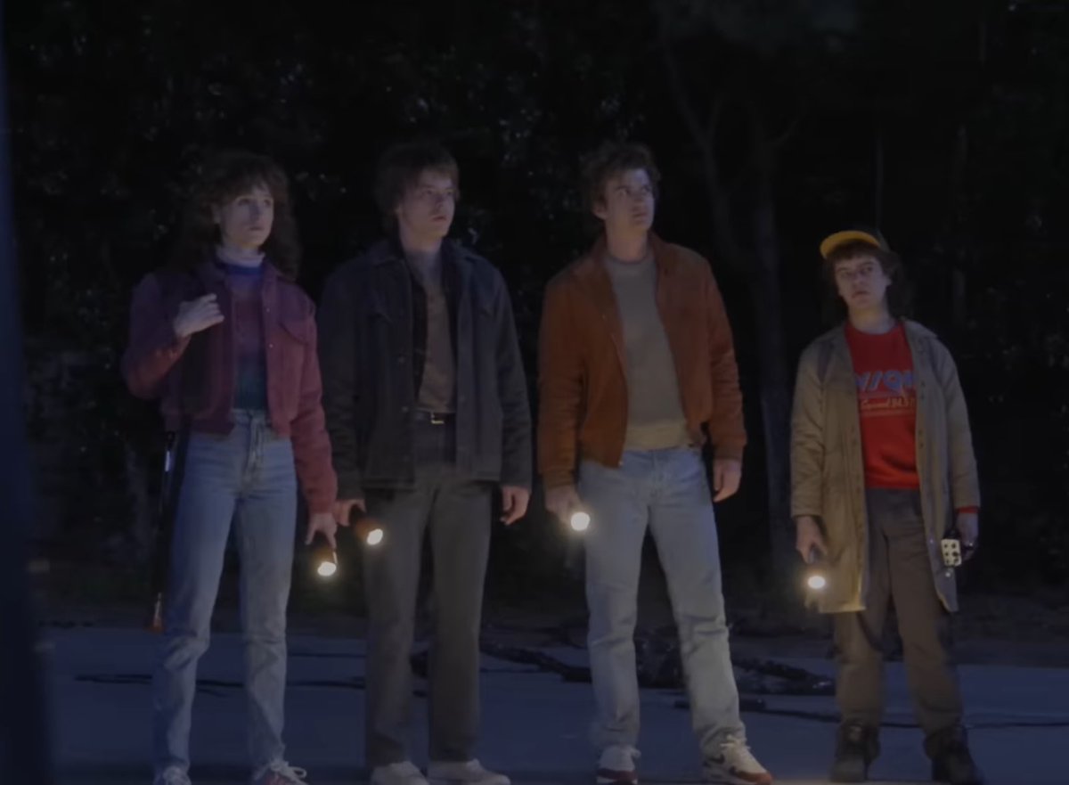 JONATHAN BYERS S5 IS ALREADY WITH US THIS IS NOT TRAINING!!