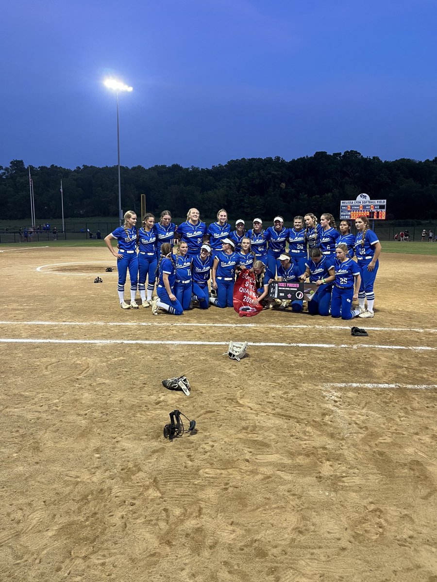 VanMeterDawgs's tweet photo. On to state!!!! https://t.co/tZyExa2hO7