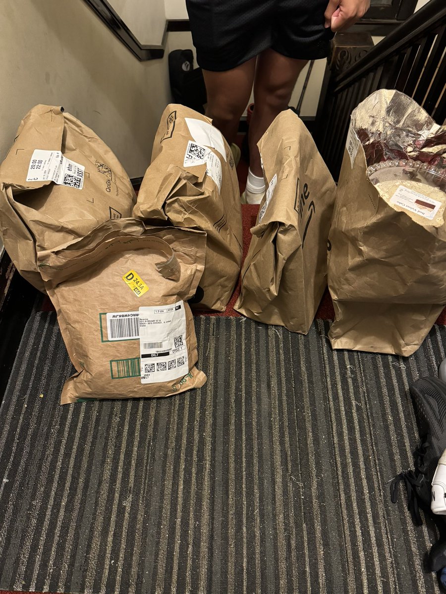 Arthur De Leon tweet media