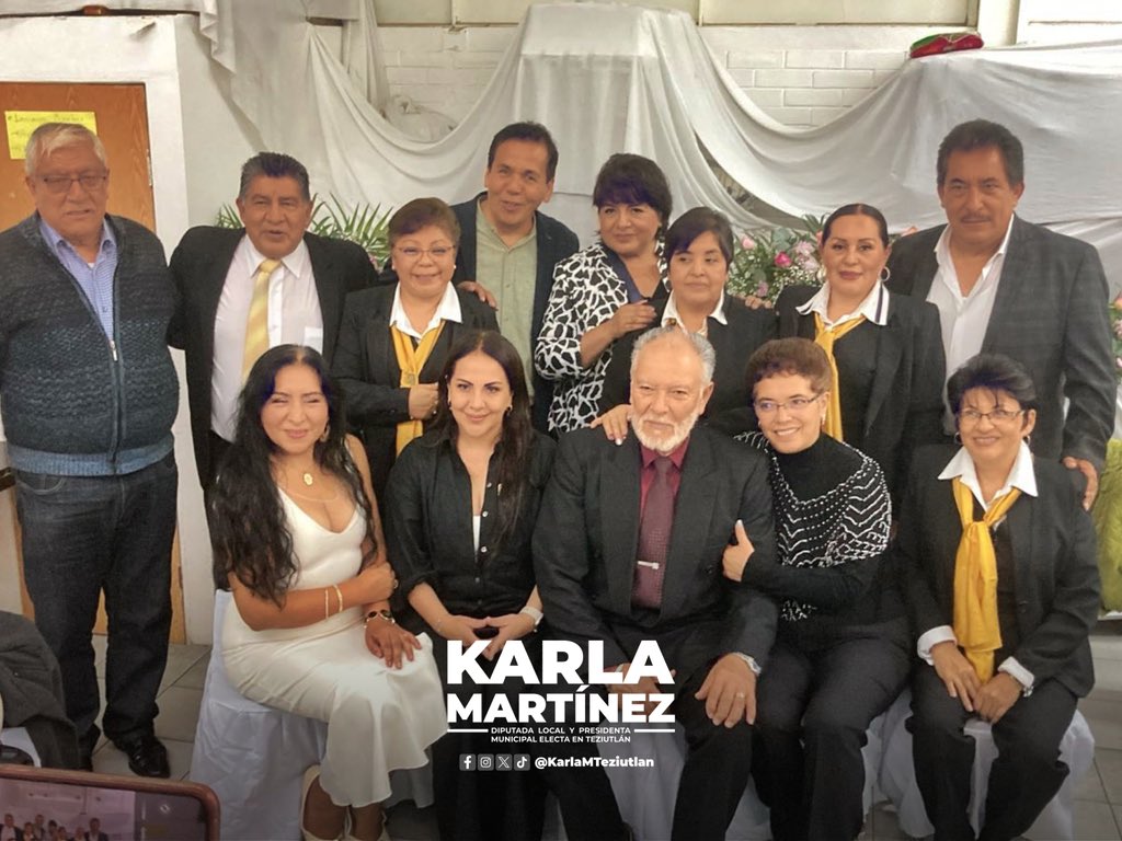 KarlaMTeziutlan's tweet photo. ¡Queridos graduados! 🎓🌟

Es un honor y un privilegio haber sido su Madrina de Generación “Mtro. Armando Lauro Hernández Rangel” 2021-2024 de la Escuela Secundaria Federal Antonio Audirac #ESFAA.

¡Felicidades por este gran logro en sus vidas! https://t.co/RaunFFVzer