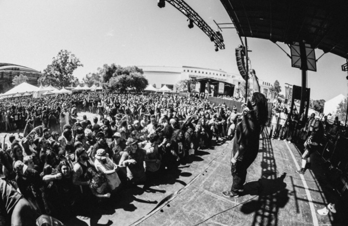 peelingfleshok's tweet image. sound and fury. thank you. 
📸: @IanxEnger 🐐