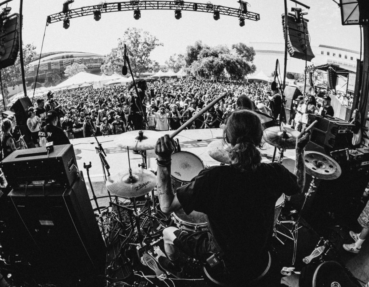 peelingfleshok's tweet image. sound and fury. thank you. 
📸: @IanxEnger 🐐