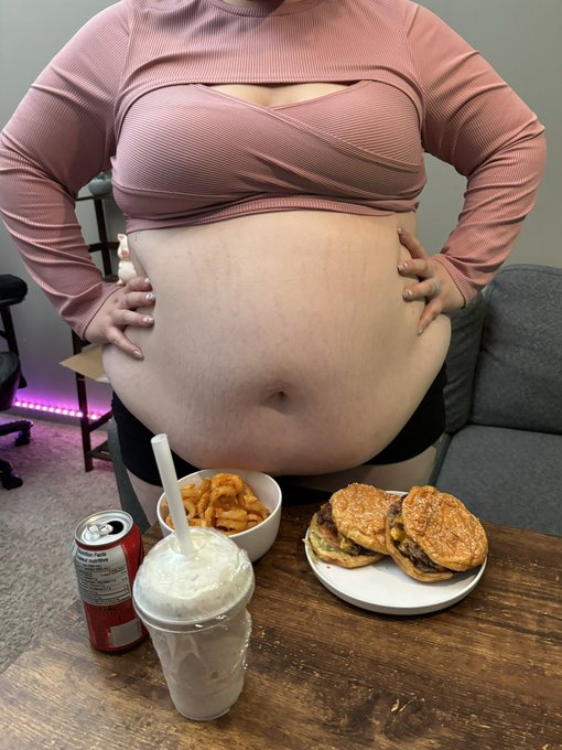 And that was my breakfast 🔥🥵 https://t.co/dW9vsH9x75