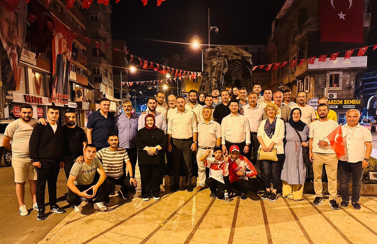 TulaySayili's tweet photo. 15 Temmuz Demokrasi ve milli birlik günü kapsamında İl protokolümüz ve değerli hemşehrilerimizle istasyondan başlayan yürüyüşümüz madenci anıtında son buldu.
@aysekesir 
@AKKADINGM https://t.co/NuPqzsGwpm