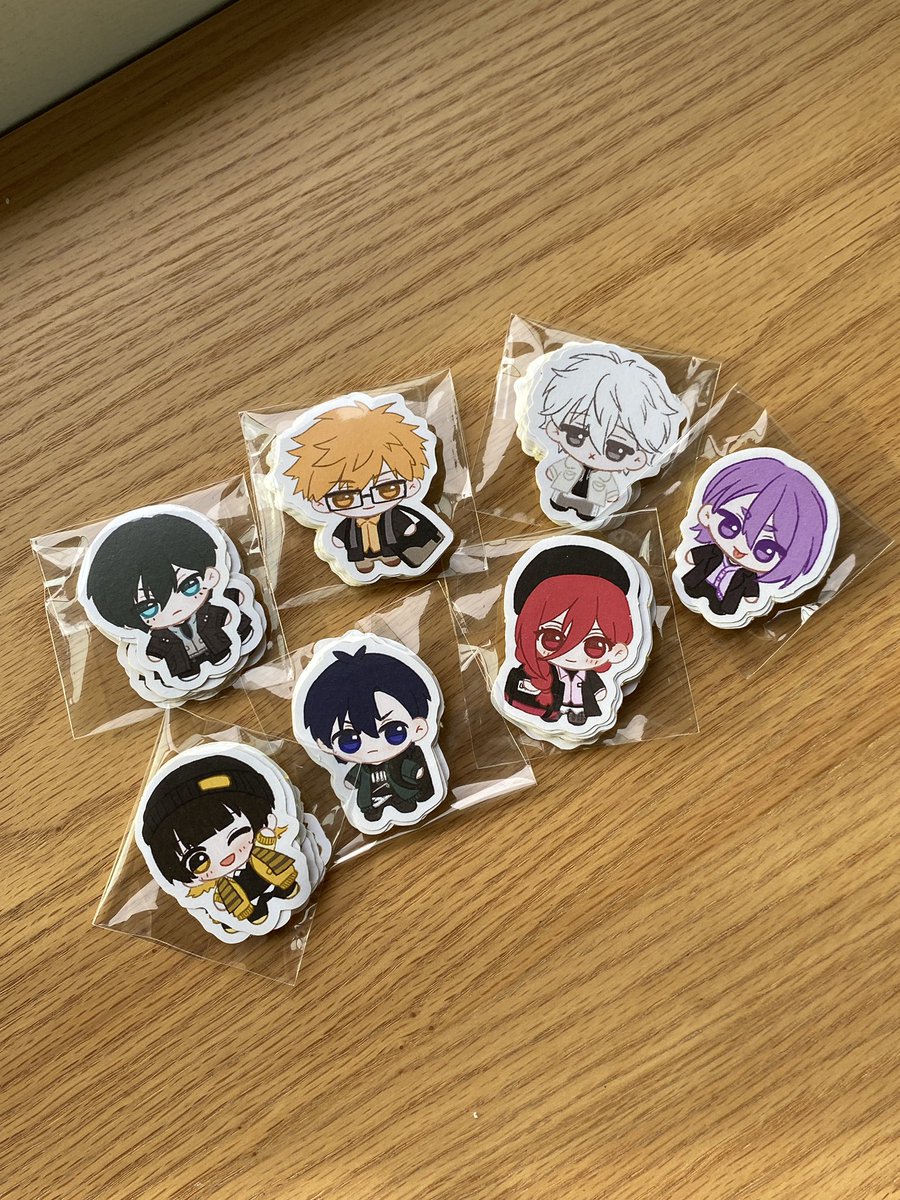 ME111ER's tweet photo. hello nagireo enthusiasts (+bllk enjoyers) that are also smash con goers; 

hello i will have these little stickers !! 

please drop by and tell me your favourite blue lock character and why it’s mikage reo https://t.co/hvI65MoZNI
