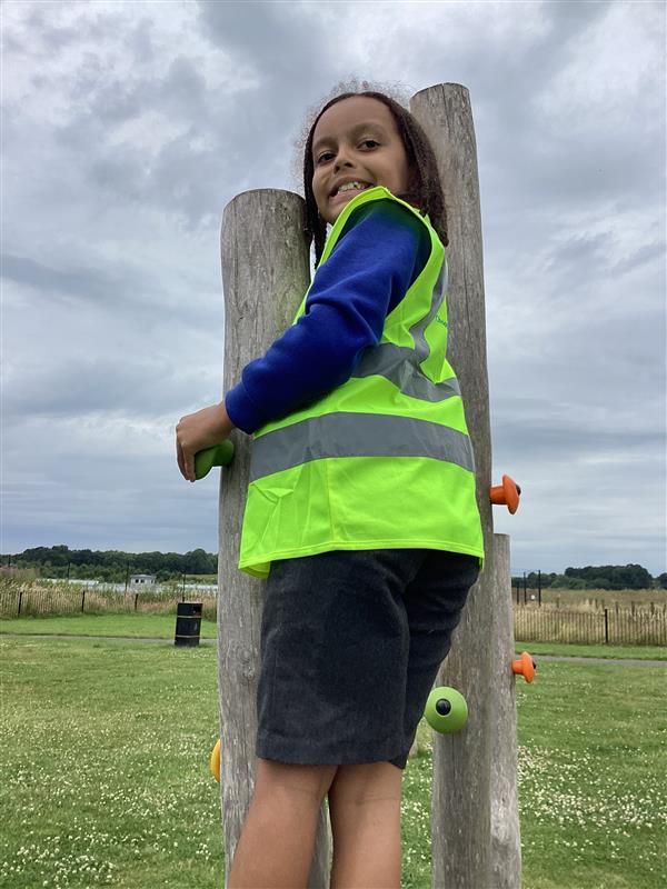 Year 3 enjoyed their visit to the park yesterday afternoon. It was a class reward for earning so many dojo points this year. Well done Year 3!