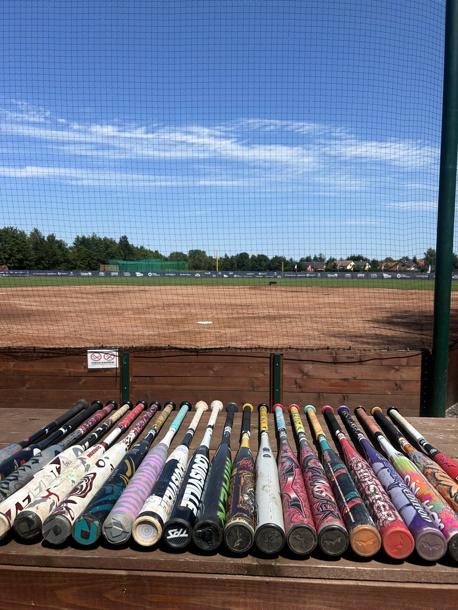 THumphris21's tweet photo. It’s game day! Let’s Go GB! 

Big shout to our sponsors for this tournament @KGKGenix @TrelleborgGroup 

#gbsoftball #europeans #gameday #93 🇬🇧 https://t.co/rSiP5UybzY