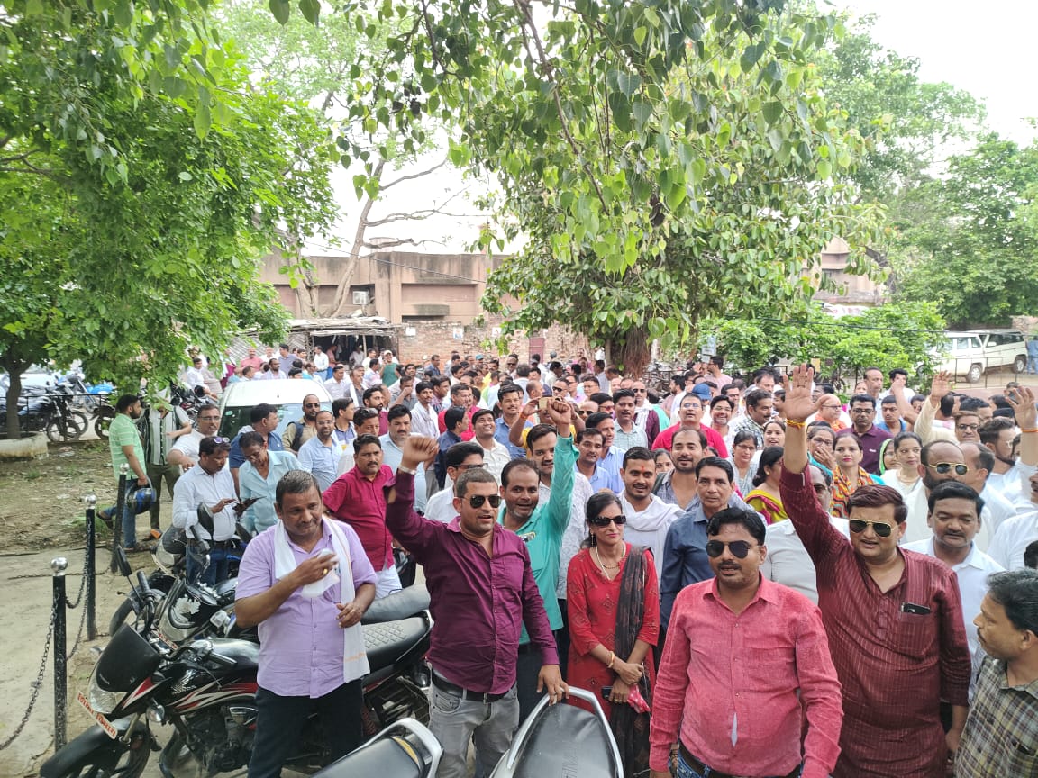 Brijendra Singh Rajpoot (@brijend55117741) on Twitter photo 