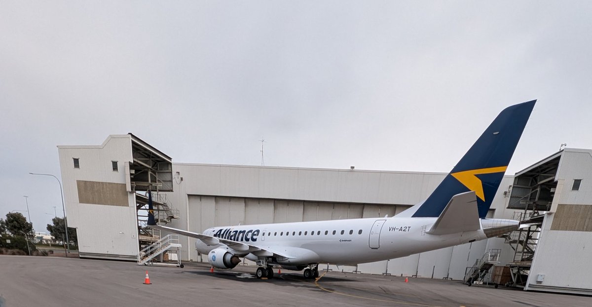 markjstorer's tweet photo. Zipped over to Canberra and back this weekend direct on this beauty; the Alliance Embraer 190 - perfect on-time performance and service. #Embraer #avgeek #ADL m https://t.co/o5bn78v1mH