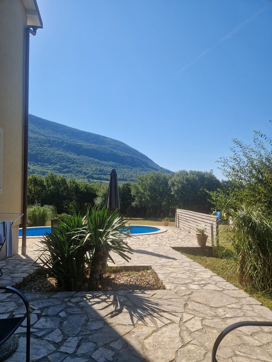 Energiexperten's tweet photo. My #breakfast #view is better then yours #Labin #Istria #Croatia https://t.co/D3wb21o47M