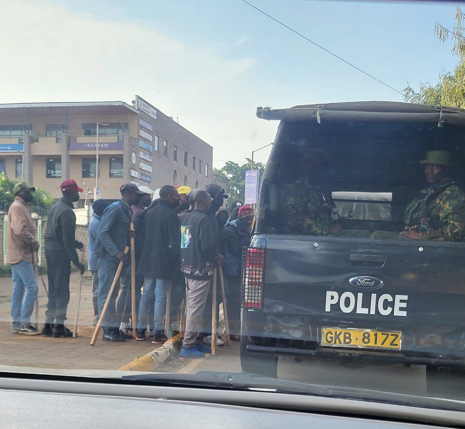 If people's property is looted and destroyed in Nairobi CBD you know who to ask. #RutoMustGo #OccupyEverywhere