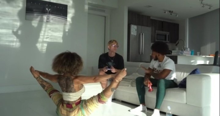 Ruthless_yashim's tweet photo. Videos that live rent free 😭😭😈
A thread 🧵🎥 https://t.co/SUnOw6g9sL