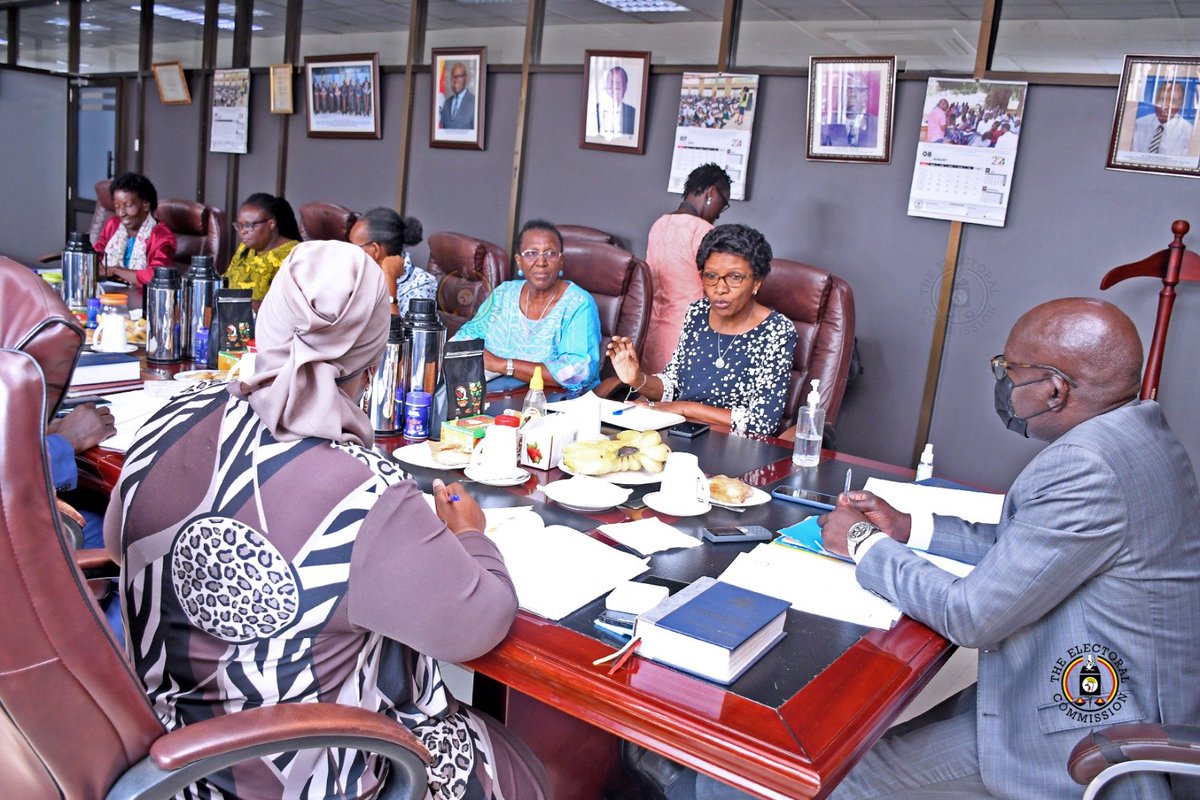 MupenziPhionah's tweet photo. Yesterday, the @UgandaEC and @WSR_Uganda talked about roles in promoting peaceful 2025/2026 elections and agreed to continue their partnership. #ExploreEC #ECRoadMap2026 #IamAvotizen https://t.co/cQTEvNpfL0