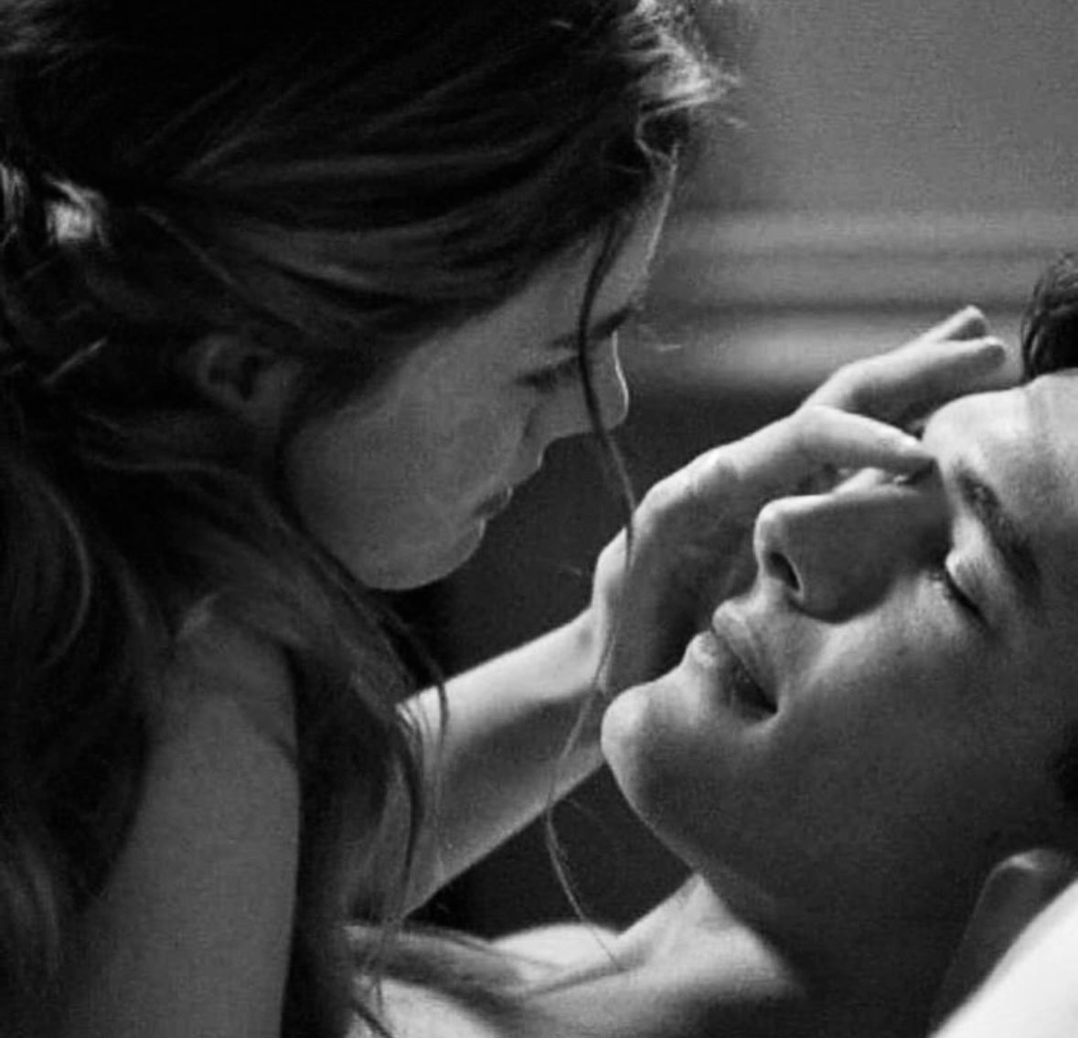 AmandaJK_'s tweet image. My heart
A #flutter 
For you

@Sixwordsx #Storyin6