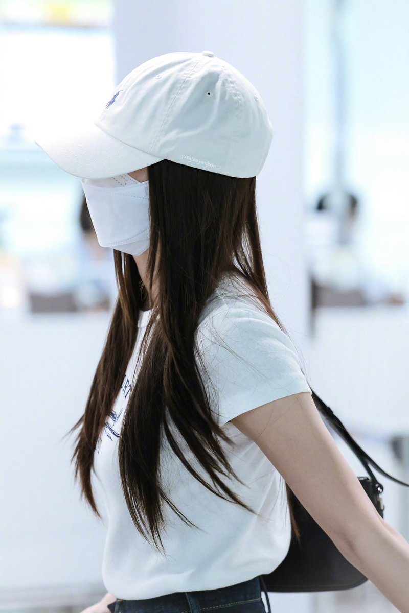 altvalorasoo's tweet photo. [HD] 240713 Krystal ICN🛫PVG

cr. jungsoojungbar https://t.co/G3YZBlOVOW
