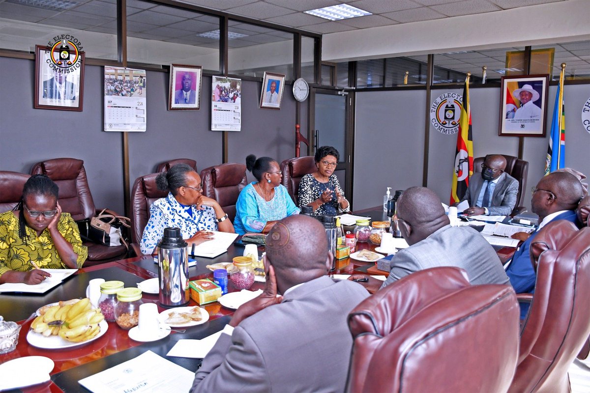 EliasLukyamuzi's tweet photo. Yesterday, the @UgandaEC met with @WSR_Uganda to discuss women's leadership in 2025/2026 elections and agreed to partner for a peaceful Uganda. #ExploreEC #ECRoadMap2026 #IamAvotizen https://t.co/nwa3VF43eK