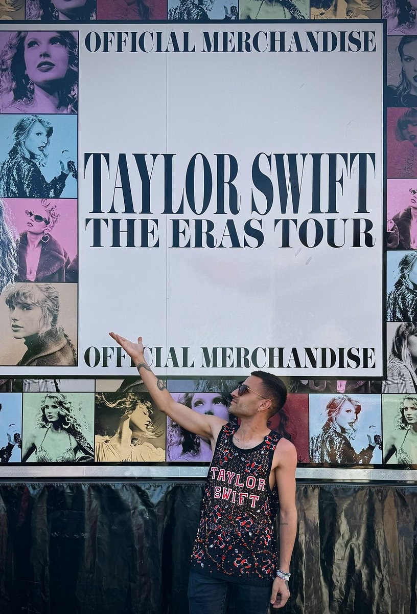 LucaVici's tweet photo. take the moment and taste it 💕
@taylorswift13 @taylornation13 #MilanTSTheErasTour https://t.co/h50LhbI47l