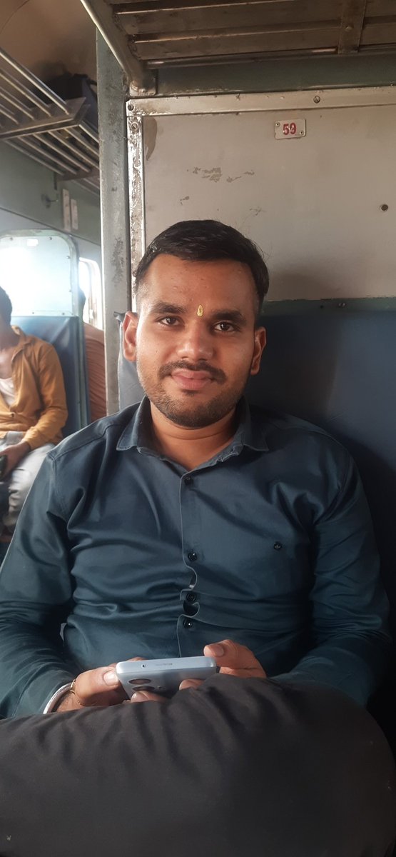 ShankarGireesh's tweet photo. @MissRadhika000 Yes he is one of them, and he is still single. https://t.co/4LySs7cl7n
