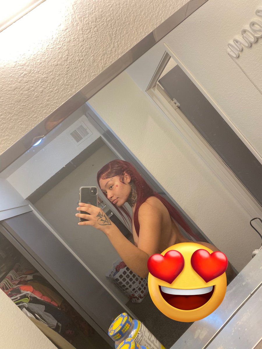 YellaWet's tweet photo. https://t.co/0DyAI8FfZZ subscribeeeee 😝😝😝 https://t.co/T4BqetPg4u