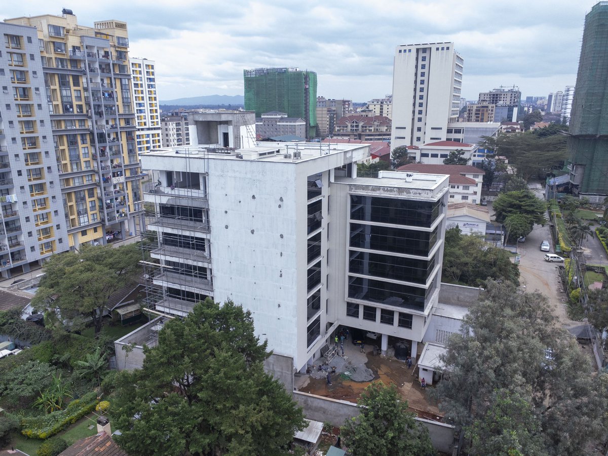 castleandclay's tweet photo. Kilimani 41,000 sq ft Commercial building For Sale.
Available at a pre-completion price of Kshs 590,000,000.
Ideal investment for 10%+ annual returns.
Great location for a single use/occupant organization/corporation HQ.
Building ready by September 2024 #invest #realestate #Kenya https://t.co/WkQC5cc5ID