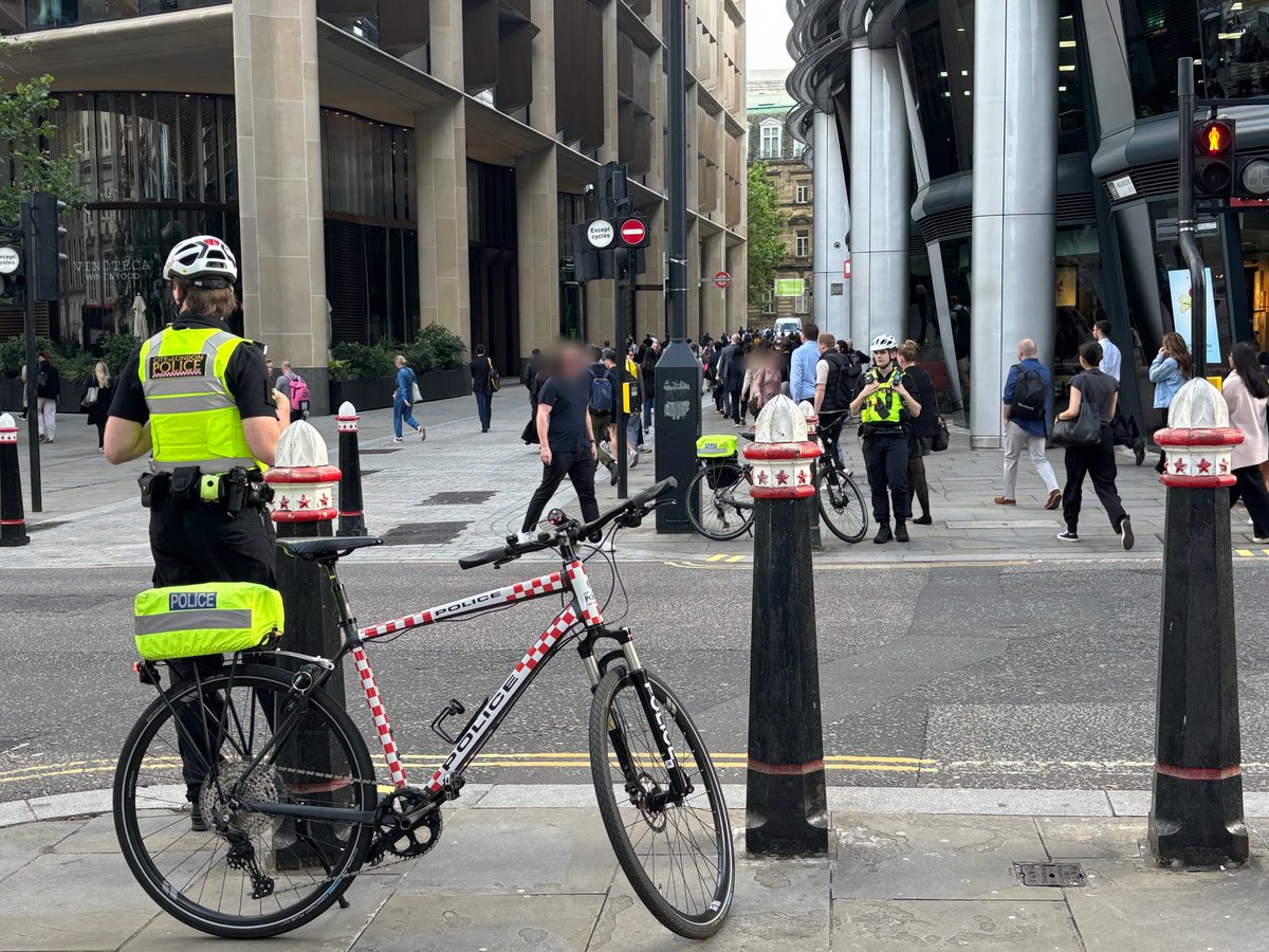 CityPoliceCops's tweet photo. #CycleTeam are deployed on Cannon Street this morning. After concerns about road safety were raised to them by the community. We are here focusing on, Engagement, Education &amp; Enforcement. 185CP https://t.co/LJtJxHeYBA