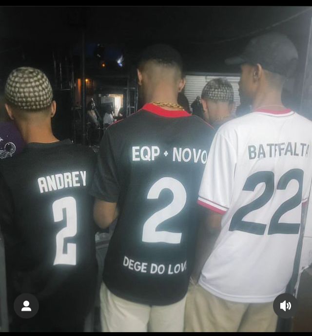 Ofcdoamor's tweet photo. 10 MNTS NO LEGADO DO NOVIN ... 
10 MINUTINHOS LEGADO DO + NOVO [ DEGEDO AMOR ] MAIS NOVO PART 1 de DJ DEGE DO AMOR (https://t.co/u3O6RxLNcX) https://t.co/yh1s1mKgbs