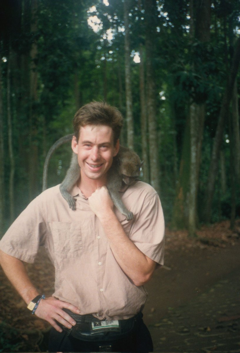 GlobalFastFit's tweet photo. The founder of #globalfastfit, John Groom has been globetrotting since his youth leaving a mark in many countries. Here's an overview of his first visit to Bali in 1988 and the mark he left there. https://t.co/WNJAedbDnw