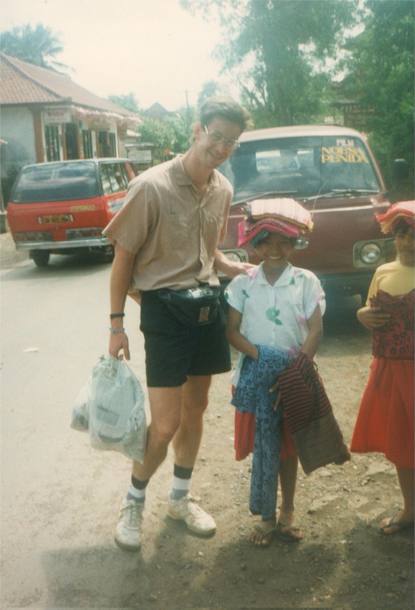 GlobalFastFit's tweet photo. The founder of #globalfastfit, John Groom has been globetrotting since his youth leaving a mark in many countries. Here's an overview of his first visit to Bali in 1988 and the mark he left there. https://t.co/WNJAedbDnw