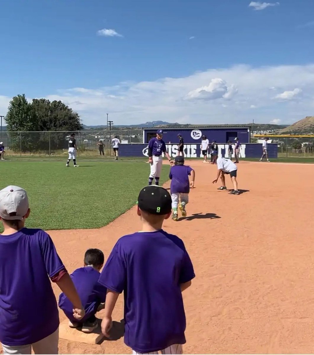 DC Huskies Baseball tweet media