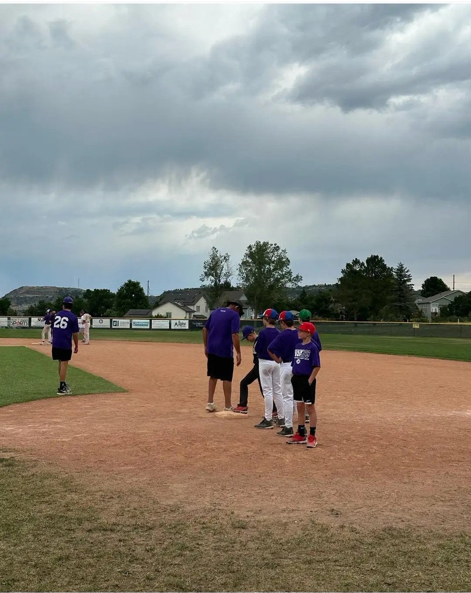 DC Huskies Baseball tweet media