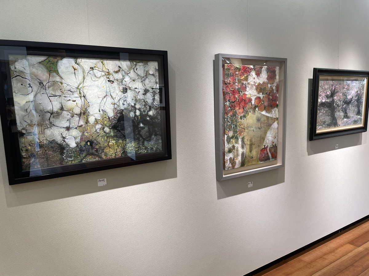 ivoj2d's tweet photo. 久度画廊さんで光田千代さんの絵画展🖼️が開催中です🎨
皆様もぜひ一度お越しくださいね🧑‍🎨 https://t.co/Eo351v7sfd