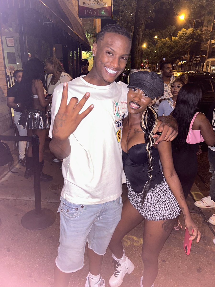 SyddPM's tweet image. Loaded came to the CITY !! 
#Chicago