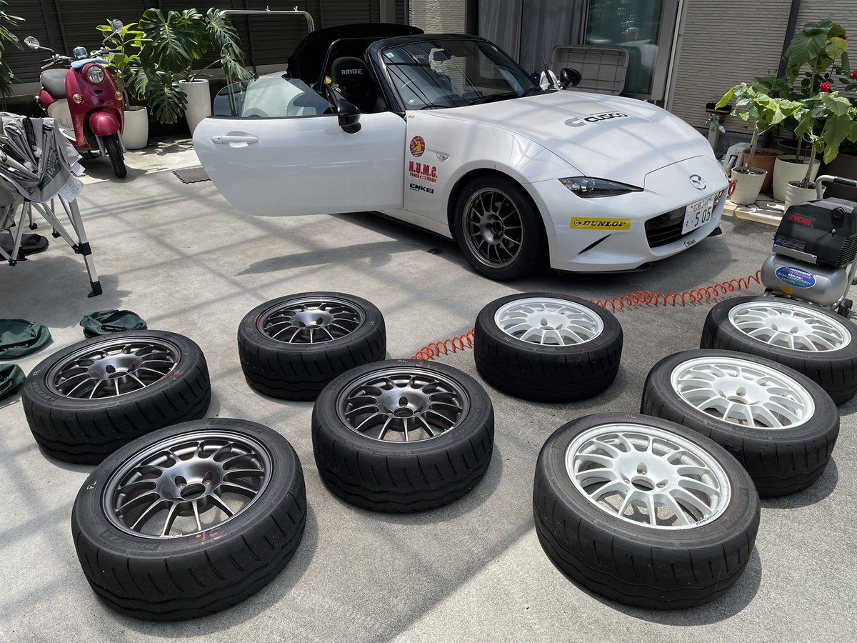 yukidarma246ra's tweet photo. ホイールをサポートいただいている株式会社アイ・アール・エス様より、希少なエンケイワッペンをいただきました。
某鍛造ホイールが多い中、孤軍奮闘しております!最終戦もお願いします😊
#エンケイ #IRS #RCT5 https://t.co/N9x1MxbDX7