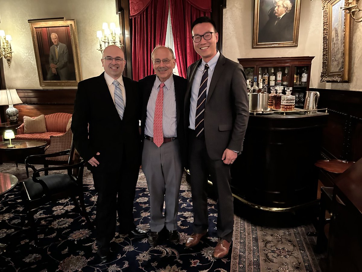 Dan Viola MD, PhD tweet media